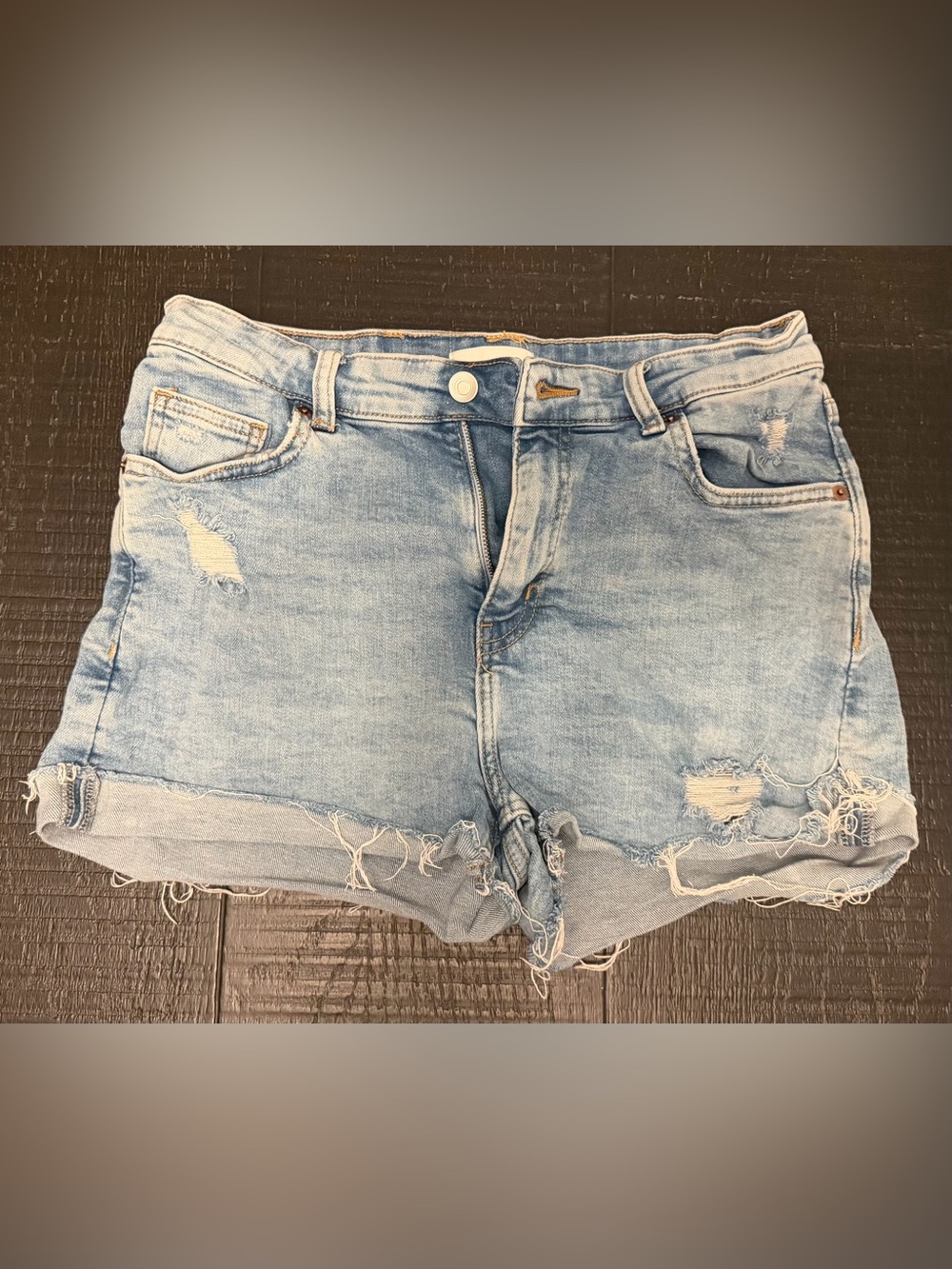 H&M Light Wash Distressed Denim Shorts